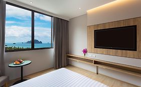ฮอลิเดย์ อินน์ รีสอร์ต กระบี่ อ่าวนาง บีช - โรงแรมในเครือ Ihg